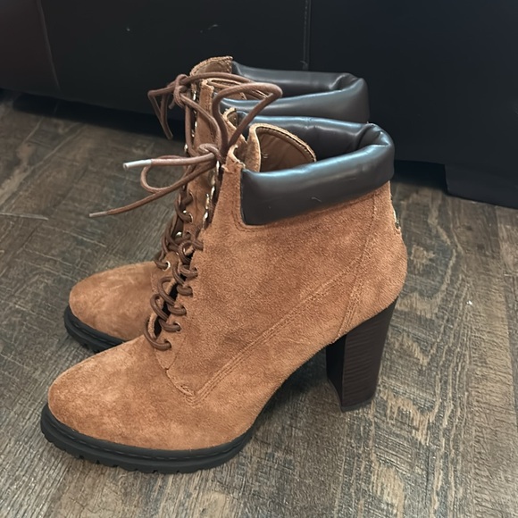 BCBGeneration Women's Bg-Maude, Carmel Oak 10/40 US - Picture 2 of 13